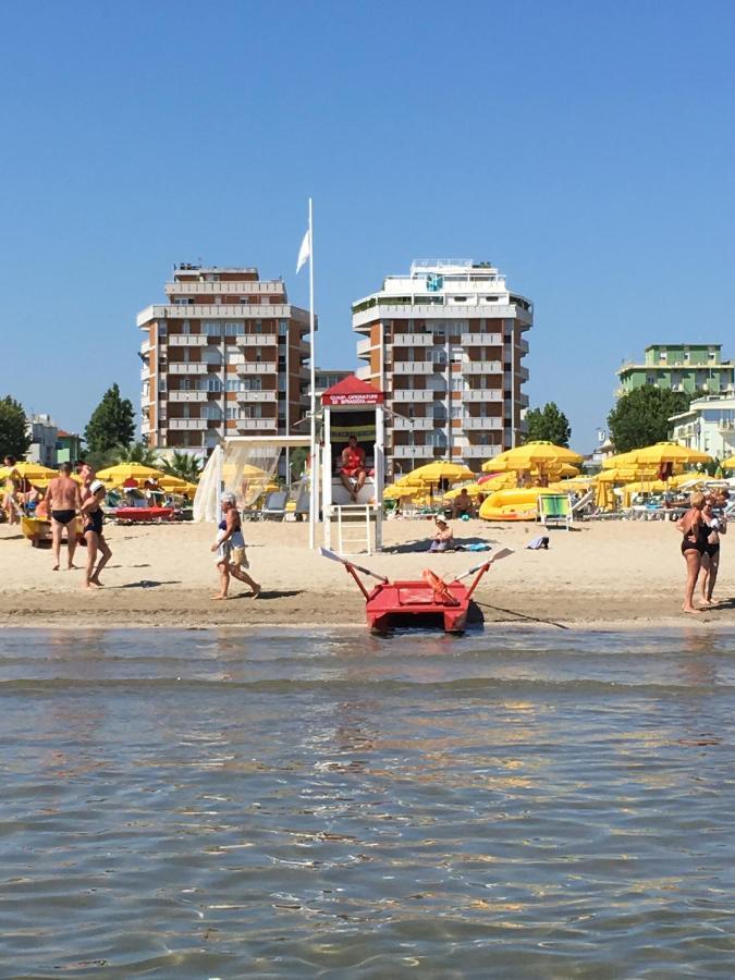 Appartamento Fronte Mare Rimini Extérieur photo