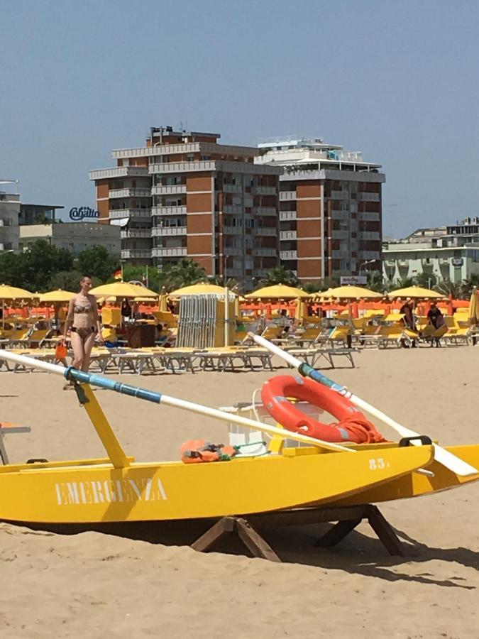 Appartamento Fronte Mare Rimini Extérieur photo