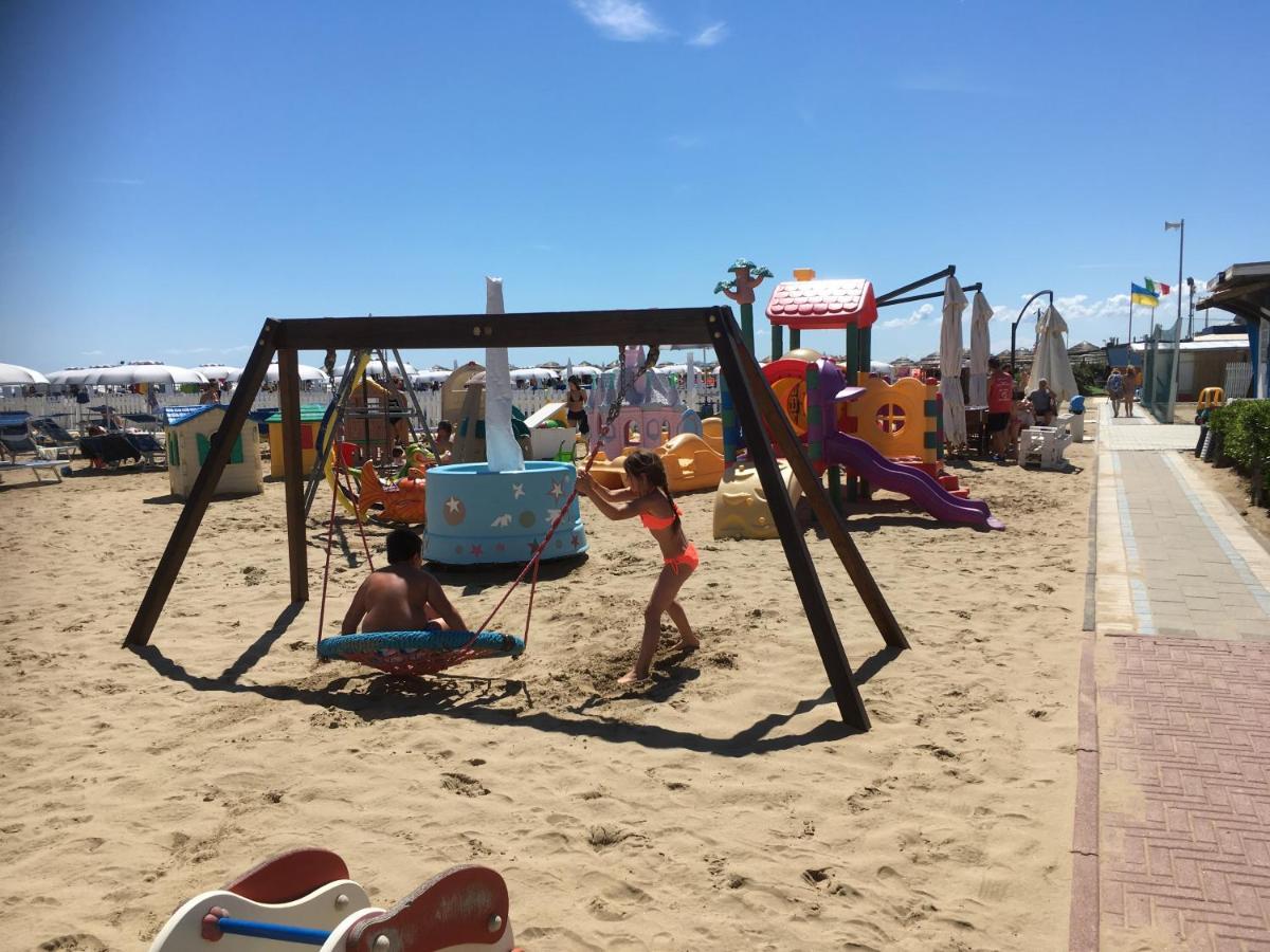 Appartamento Fronte Mare Rimini Extérieur photo