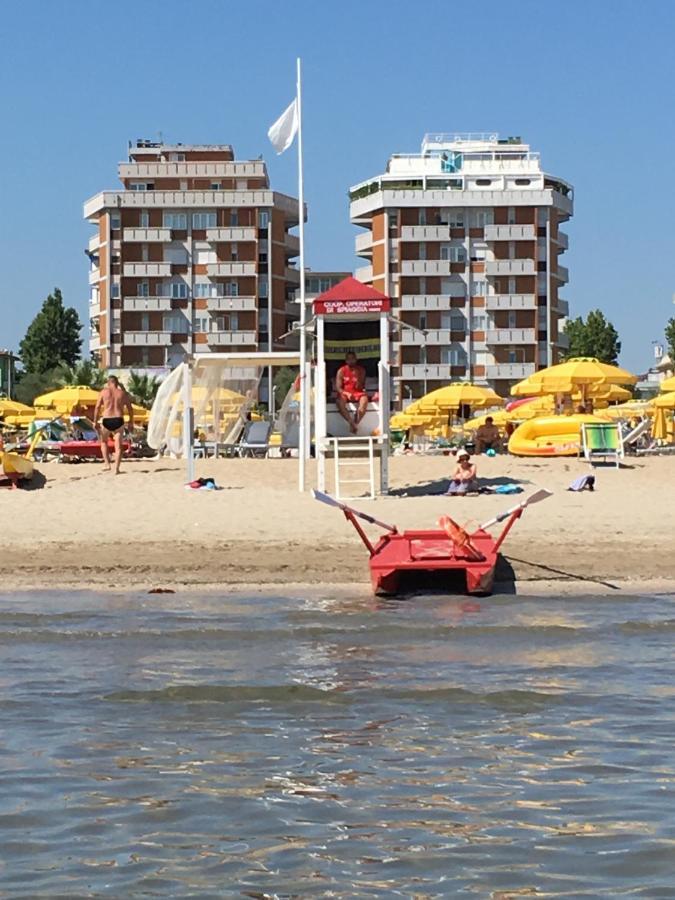 Appartamento Fronte Mare Rimini Extérieur photo