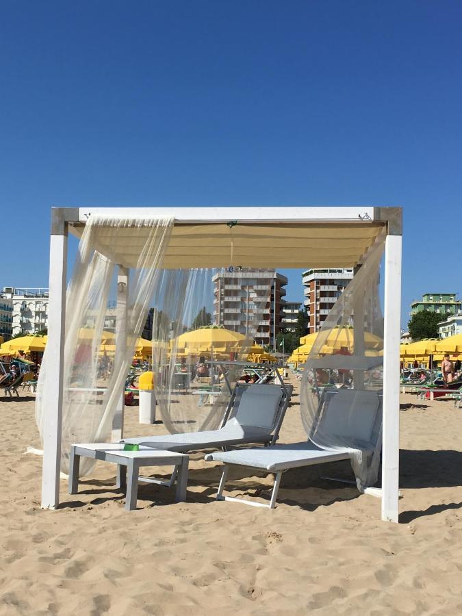 Appartamento Fronte Mare Rimini Extérieur photo